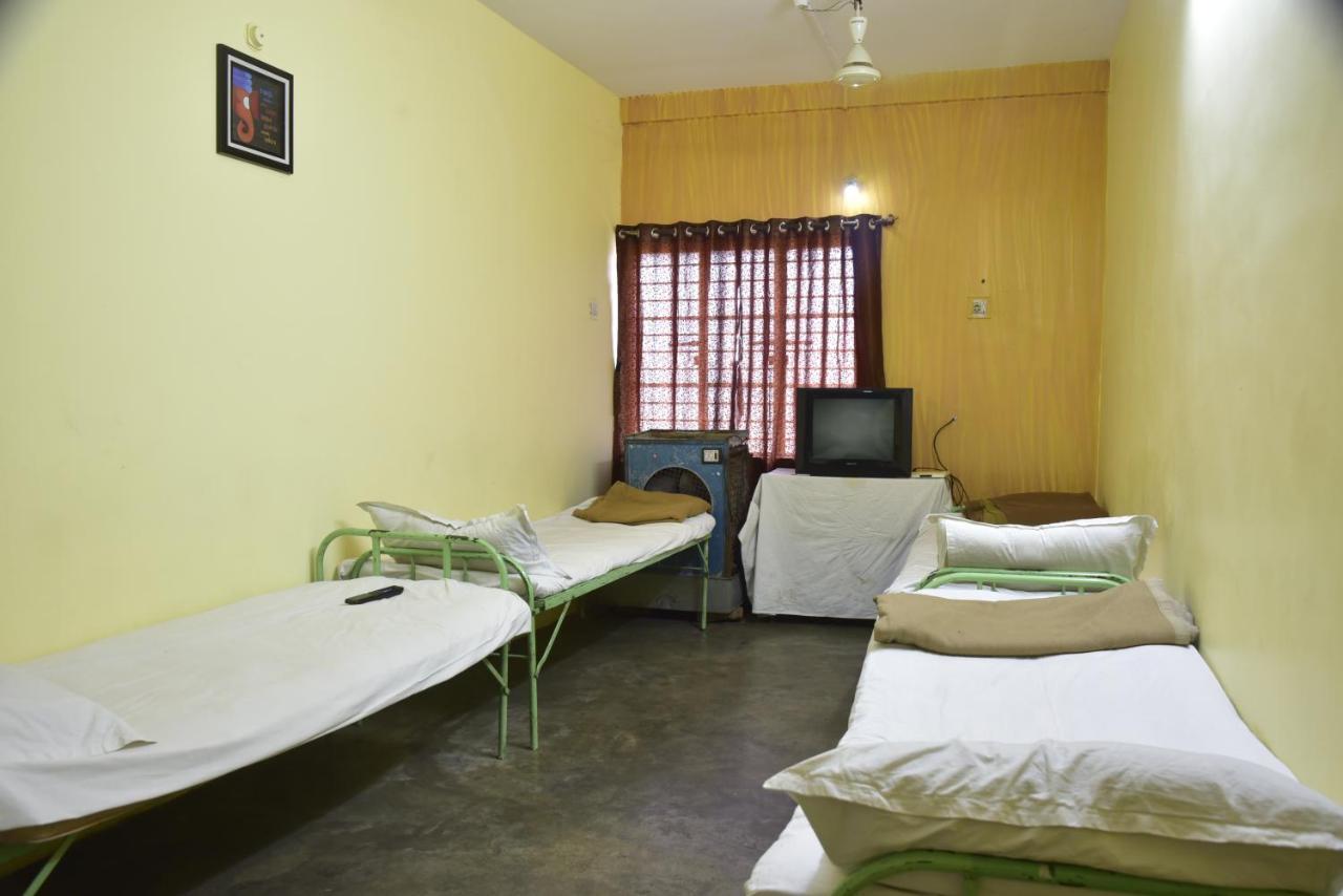 Hotel Drishti Inn Khāpri Εξωτερικό φωτογραφία
